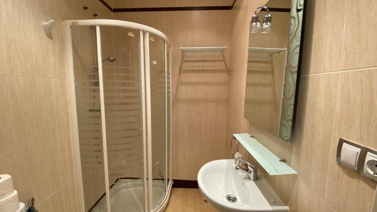 Insidehome Valladolid Centro -Hab Con Bano Privado En El Centro Y Opcion De Parking- المظهر الخارجي الصورة